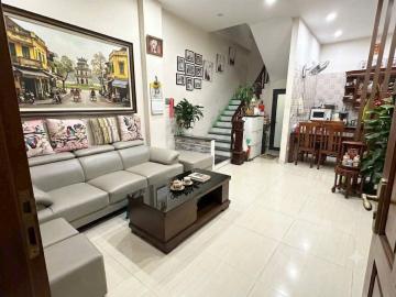 ⭐️Chính chủ bán nhà ai có nhu cầu ko qua môi giới, ngay ngã tư Chu Huy Mân. Giảm 1 tỷ bán nhanh; 0904588981